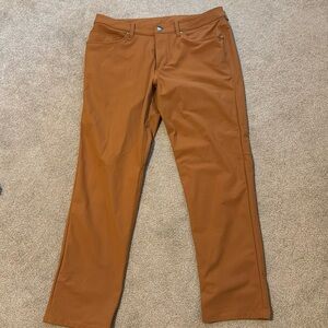 Lululemon ABC Pants 5 Pocket Slim Fit – 34x32 – Copper Brown